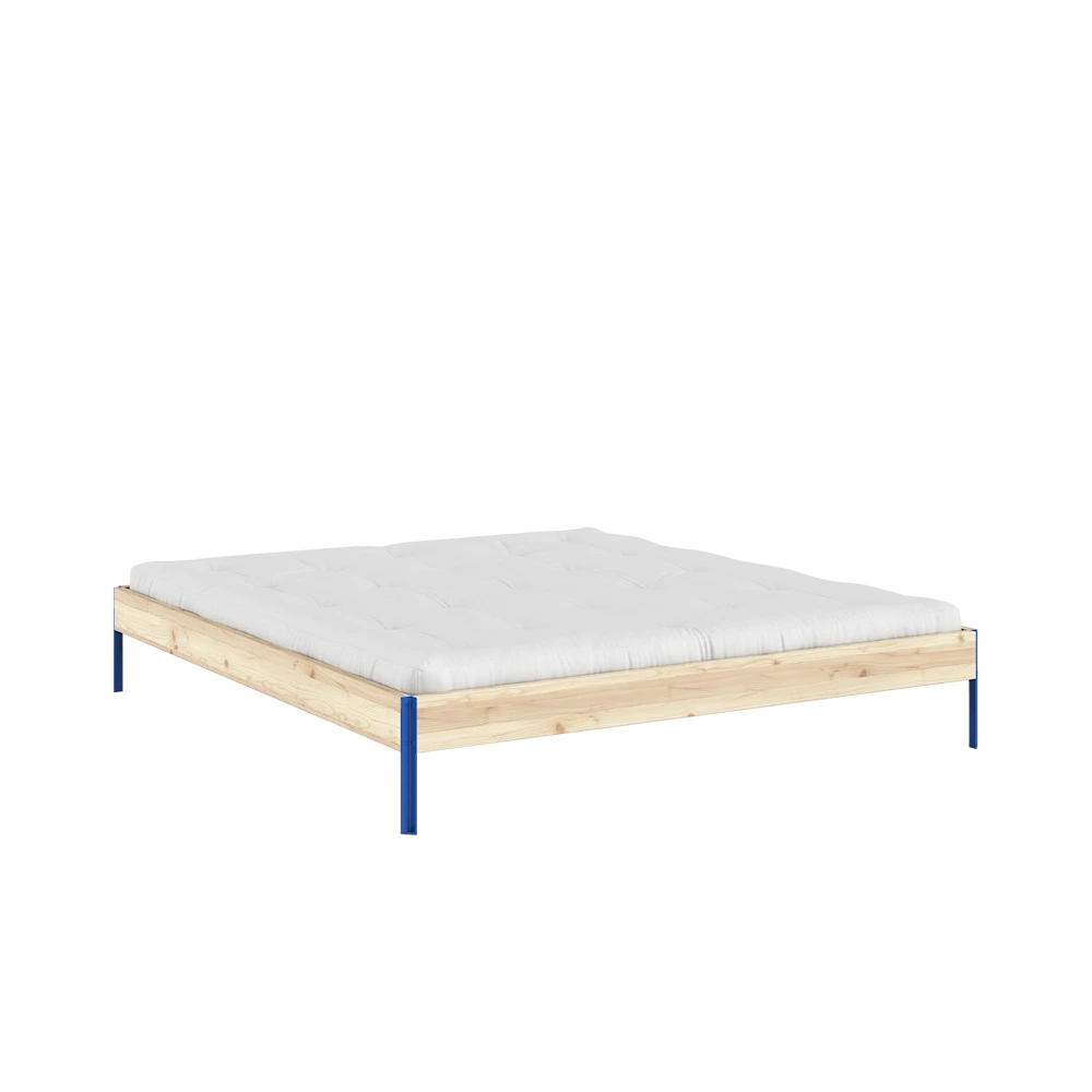 KARUP Dřevěná postel CORE 180x200 cm přírodní modré nohy