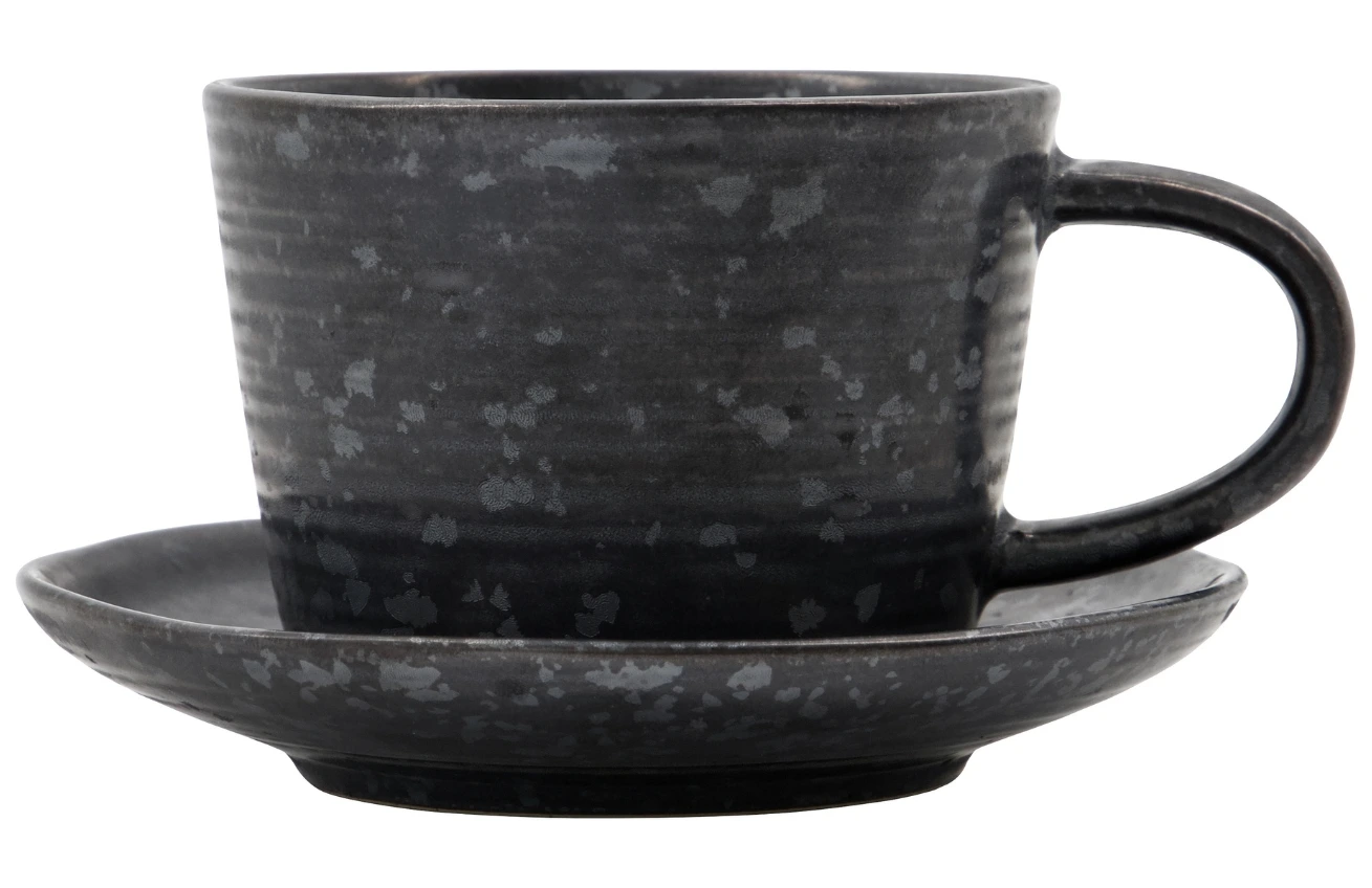 House Doctor Černý kameninový šálek s podšálkem Pion 230 ml