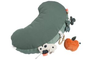 Done by Deer Hrací polštář Tiny farm