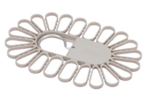 Joseph Joseph Béžový plastový sušák drobného prádla Petal 26 cm